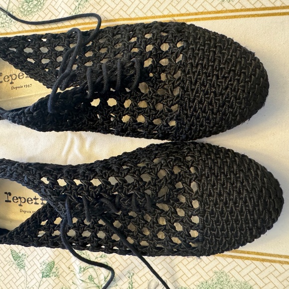 Repetto Black Crochet Lace-Up Flat - Picture 6 of 12